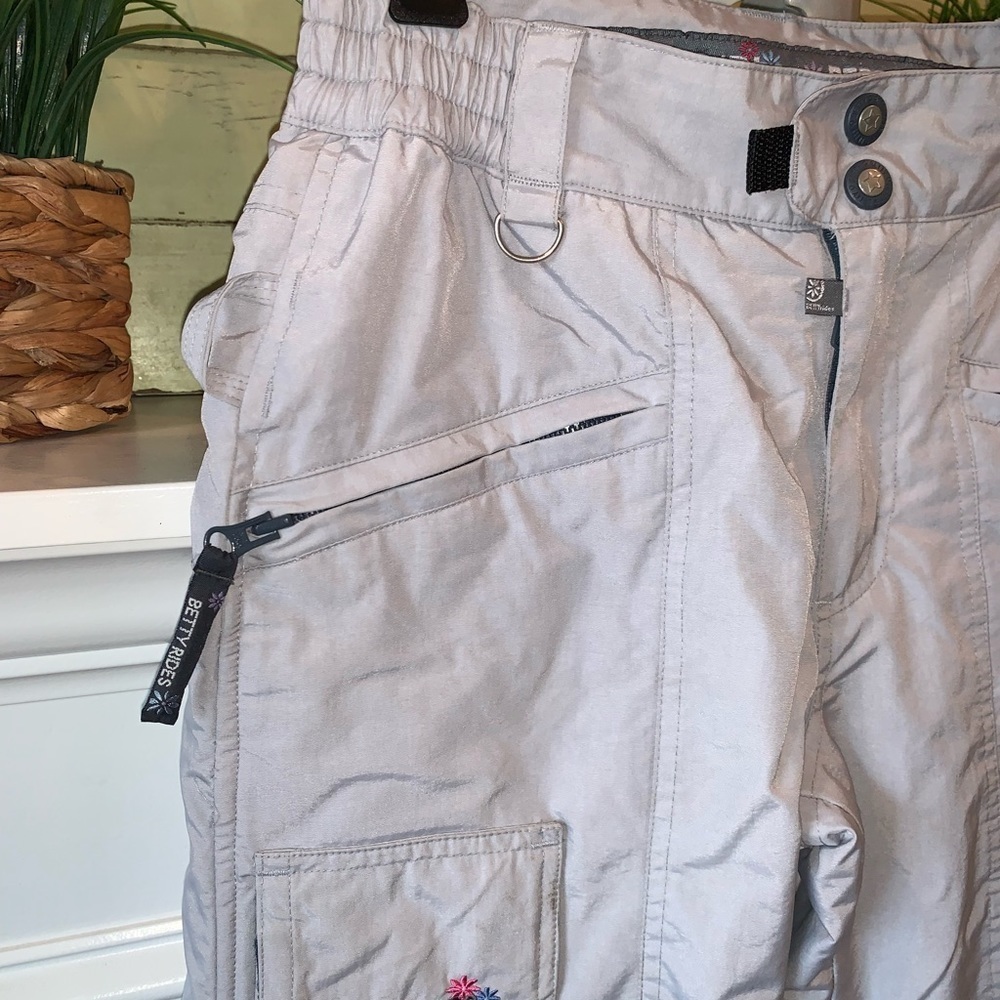Betty Rides Snow Ski Pants Gray with Pockets Warm Gorpcore Winter Size M - Picture 4 of 6